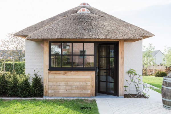 Outbuilding Unicus Poolhouse