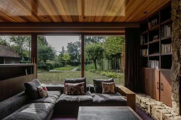 Ceiling Cedar High Gloss Varnished