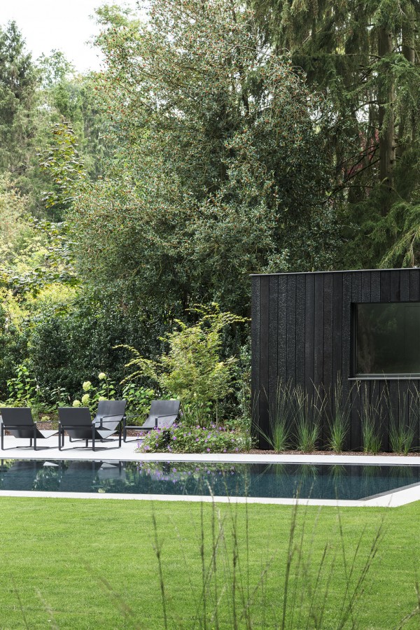 Unicus Poolhouse Zwarthout