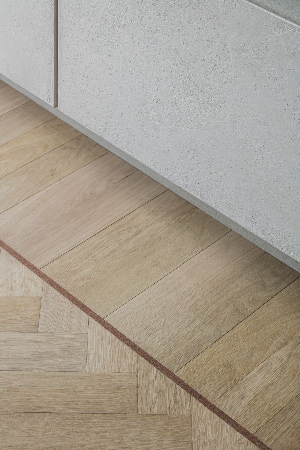 Parquet Massif sur Mesure en chevron1