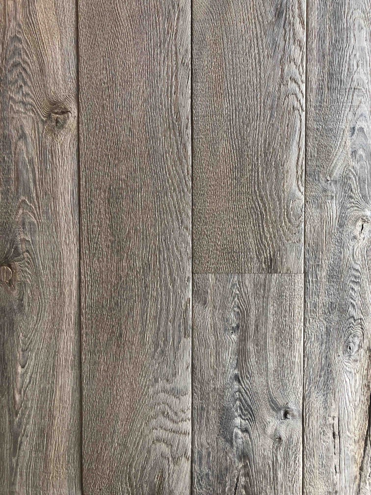 Oud hout Iris